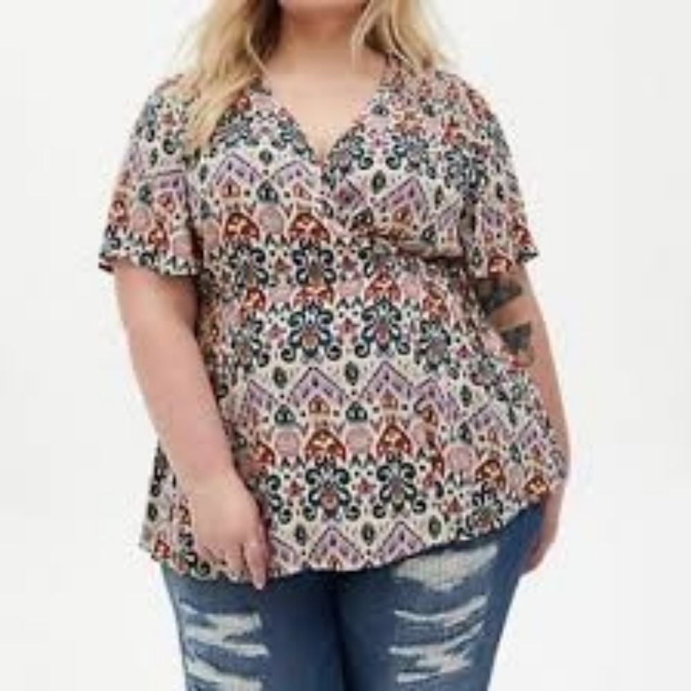 Torrid Size 2X Rayon Crepe Smocked Surplice Top Ikat Boho Flutter Sleeve Wrap